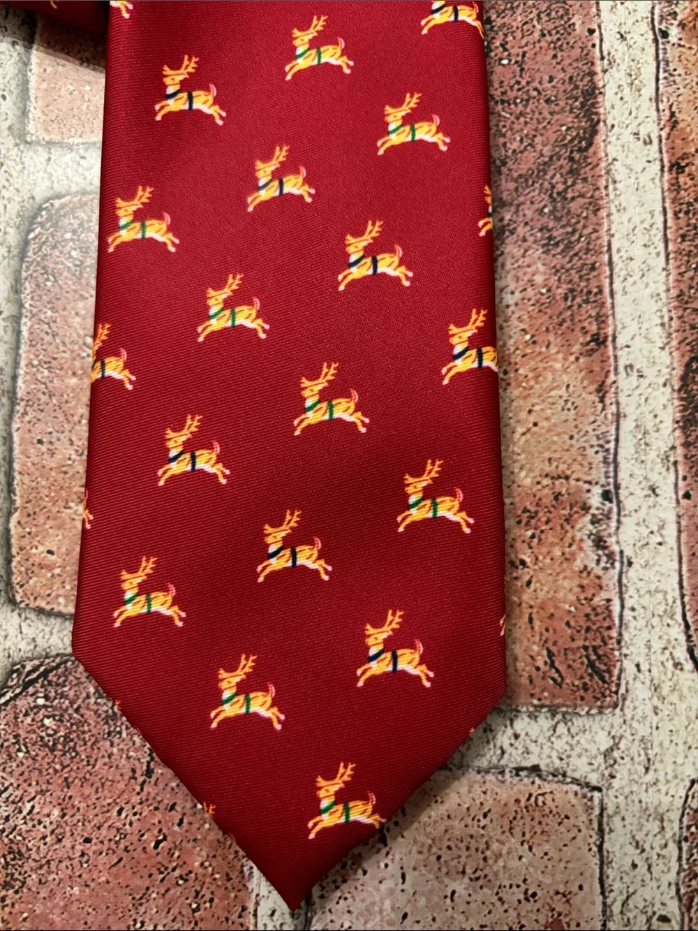 Men's Christmas Reindeer Burgundy Patterned Tie - Classic Formal Necktie